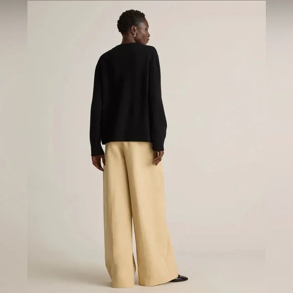 NWOT! | QUINCE Women's Mongolian Cashmere Oversized Crewneck Sweater Black Small - Picture 11 of 11